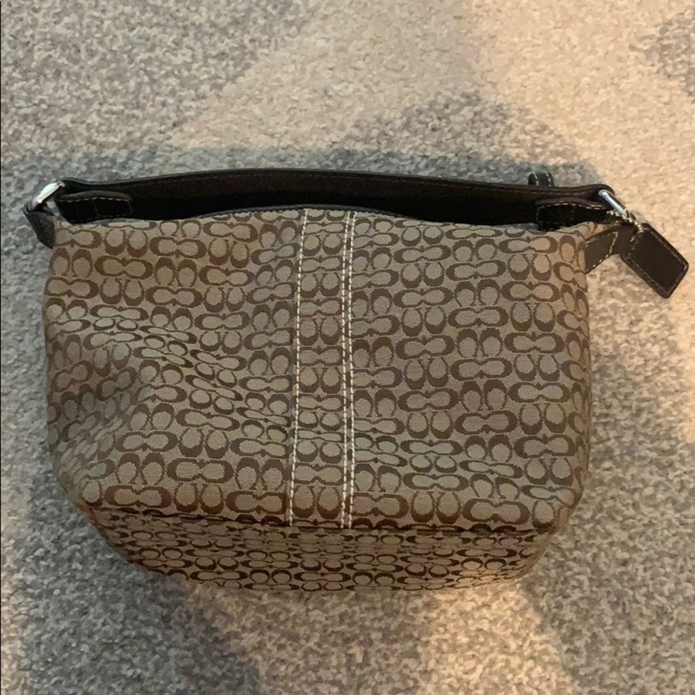 EUC authentic coach hand bag used a few times